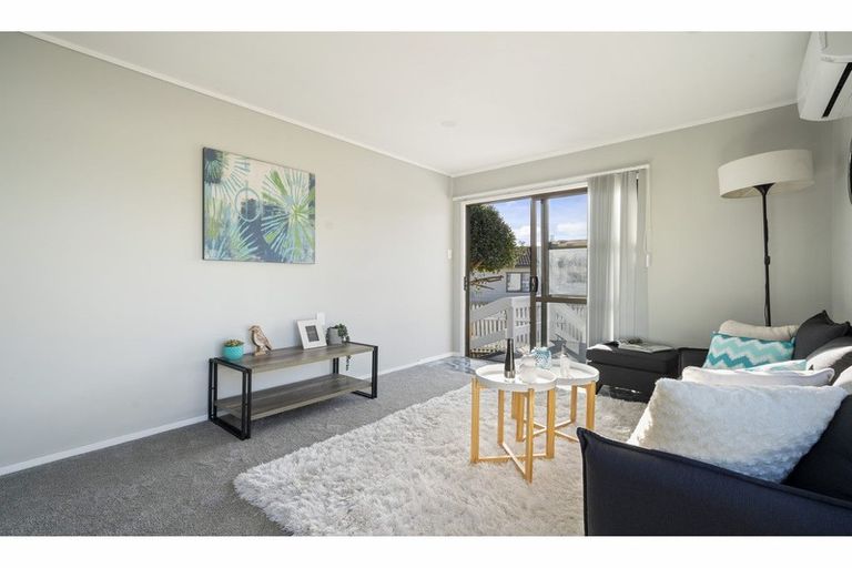 Photo of property in 1/26 Tamworth Close, Manurewa, Auckland, 2102