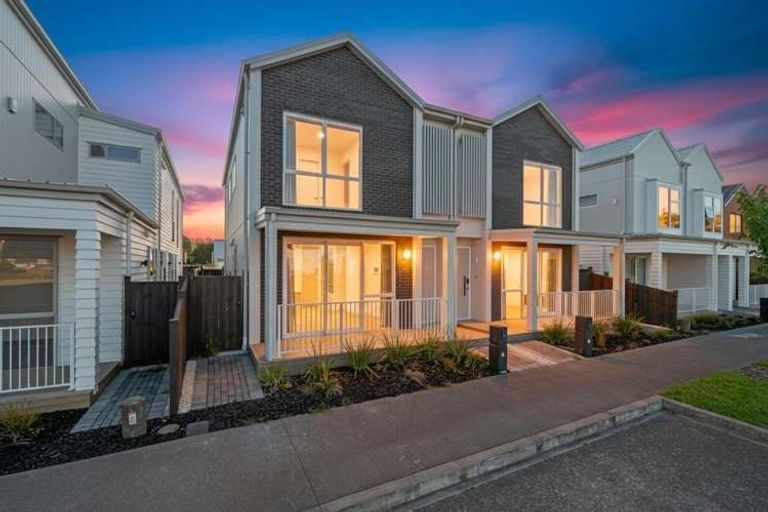 Photo of property in 6 Yellow Pear Lane, Karaka, Papakura, 2113