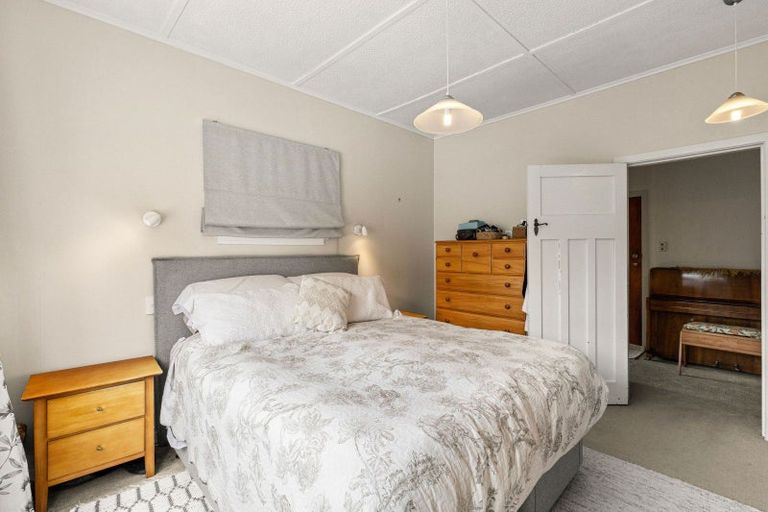 Photo of property in 26 Wanganui Road, Marton, 4710