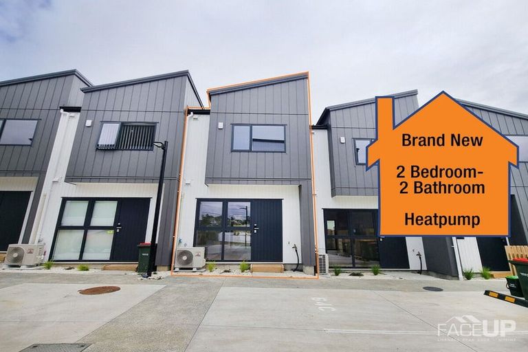 Photo of property in 64e Triangle Road, Massey, Auckland, 0614