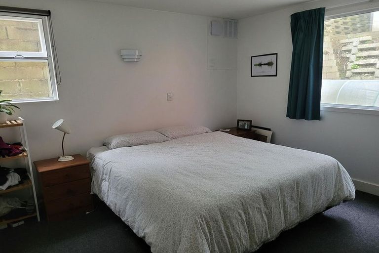 Photo of property in Parkland Flats, 18/51 Adams Terrace, Kelburn, Wellington, 6021