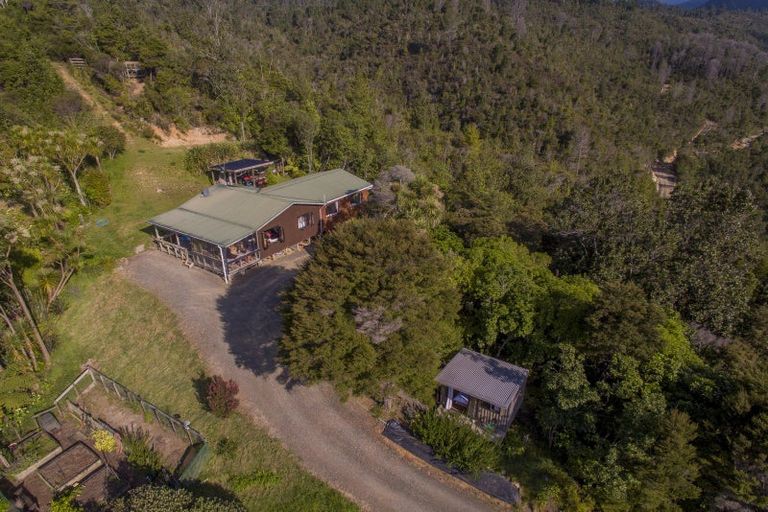 Photo of property in 595 Rangihau Road, Coroglen, Whitianga, 3591