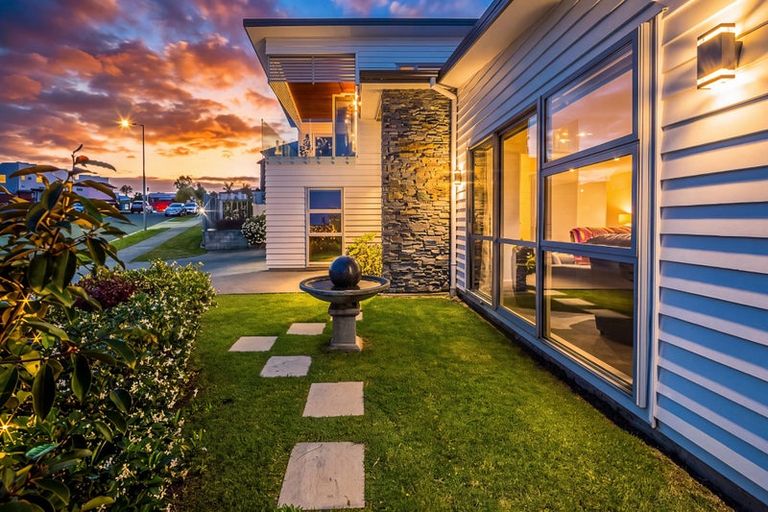 Photo of property in 9 Platinum Rise, Ranui, Auckland, 0612