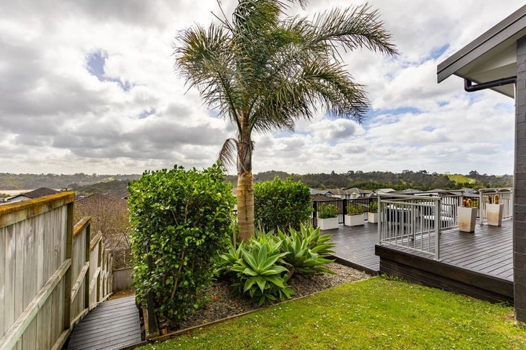 Photo of property in 44 Mackay Drive, Greenhithe, Auckland, 0632