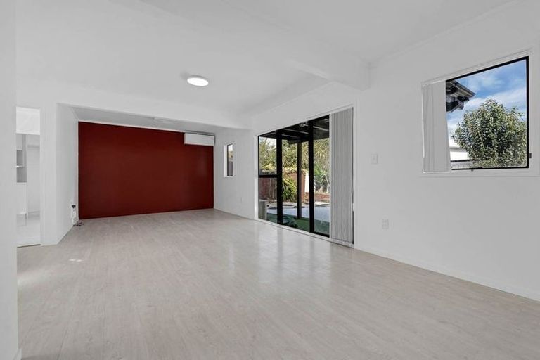 Photo of property in 11/19a Gray Avenue, Mangere East, Auckland, 2024