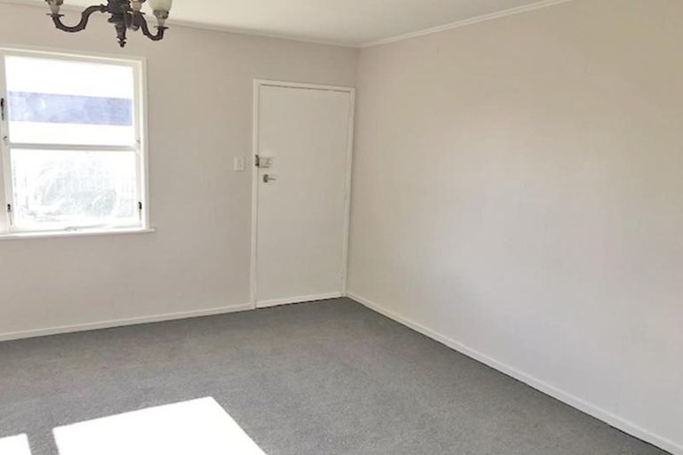 Photo of property in 1/9 Dinglebank Road, Mount Wellington, Auckland, 1060