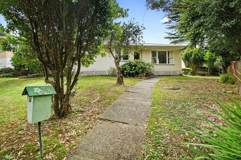 Photo of property in 57 Franklyn Road, Tawa, Wellington, 5028