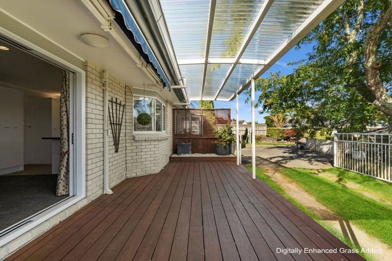 Photo of property in 16 Frisken Place, Lynmore, Rotorua, 3010