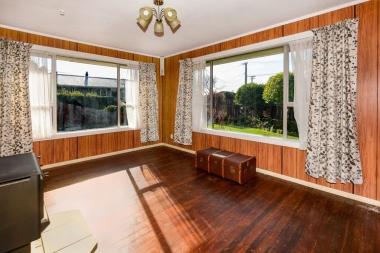 Photo of property in 172 Shortland Street, Aranui, Christchurch, 8061