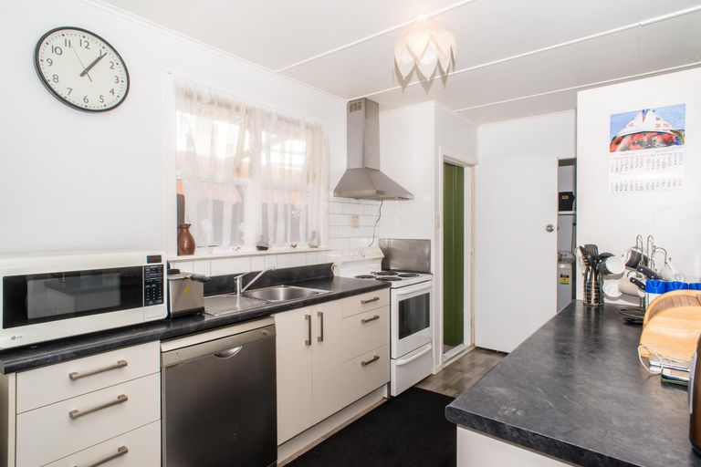 Photo of property in 61 Owen Road, Outer Kaiti, Gisborne, 4010