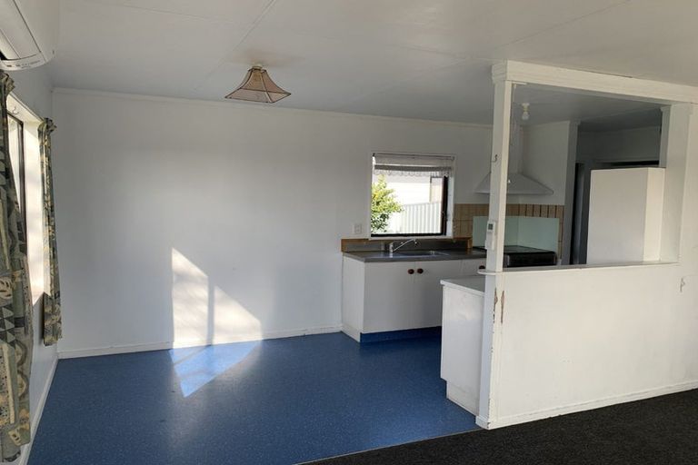 Photo of property in 15 Solway Street, Levin, 5510