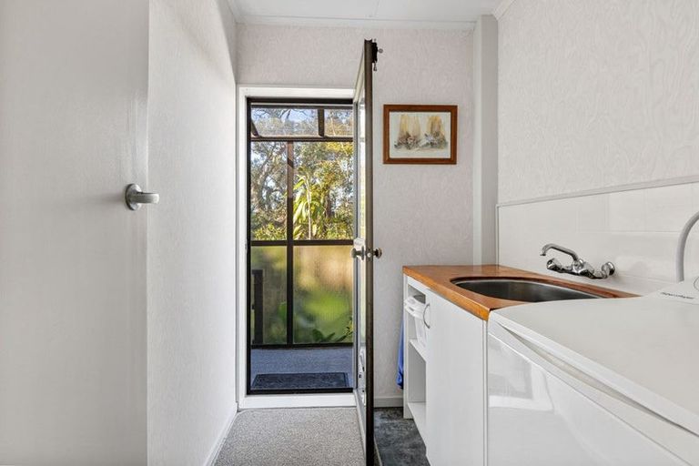 Photo of property in 1 Moana Terrace, Snells Beach, 0920