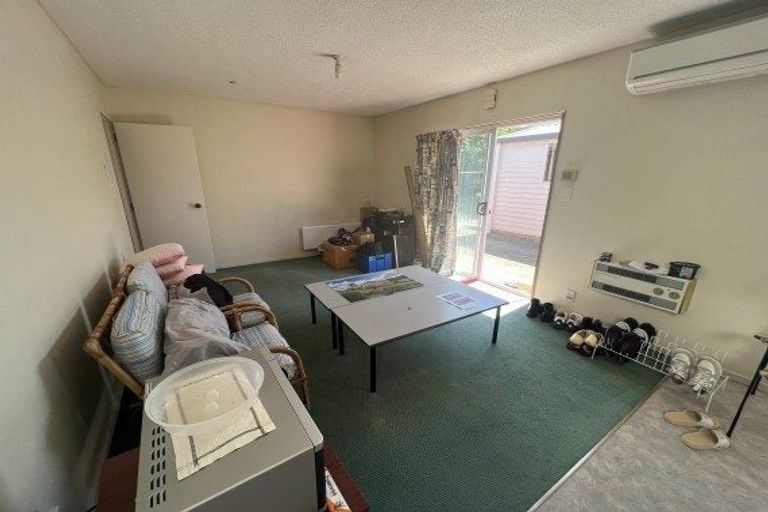 Photo of property in 2/27 Peverel Street, Riccarton, Christchurch, 8041