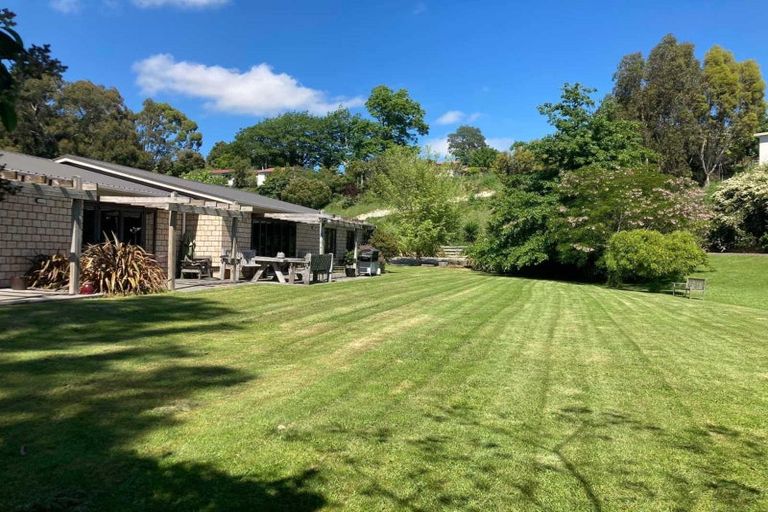 Photo of property in 15a Te Mata Peak Road, Havelock North, 4130