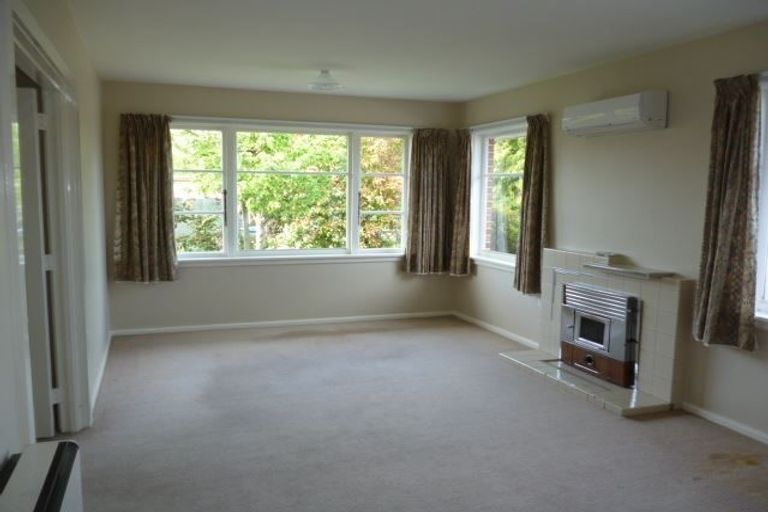 Photo of property in 29 Gleneagles Terrace, Ilam, Christchurch, 8053