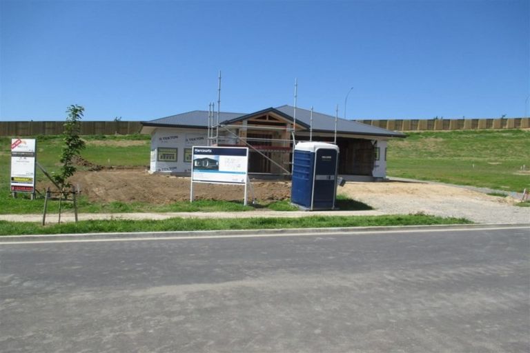Photo of property in 23 Whakaturou Crescent, Pyes Pa, Tauranga, 3112
