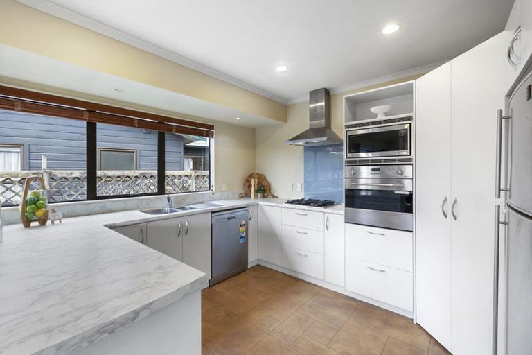 Photo of property in 15a Marchant Place, Westown, New Plymouth, 4310