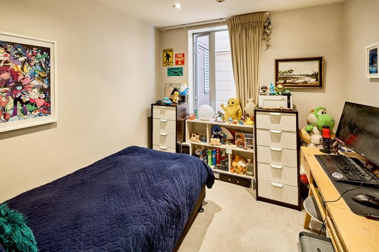 Photo of property in Piermont Apartments, 4e/82 Cable Street, Te Aro, Wellington, 6011