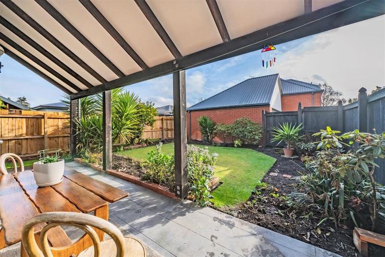 Photo of property in 1/24 Blighs Road, Strowan, Christchurch, 8052