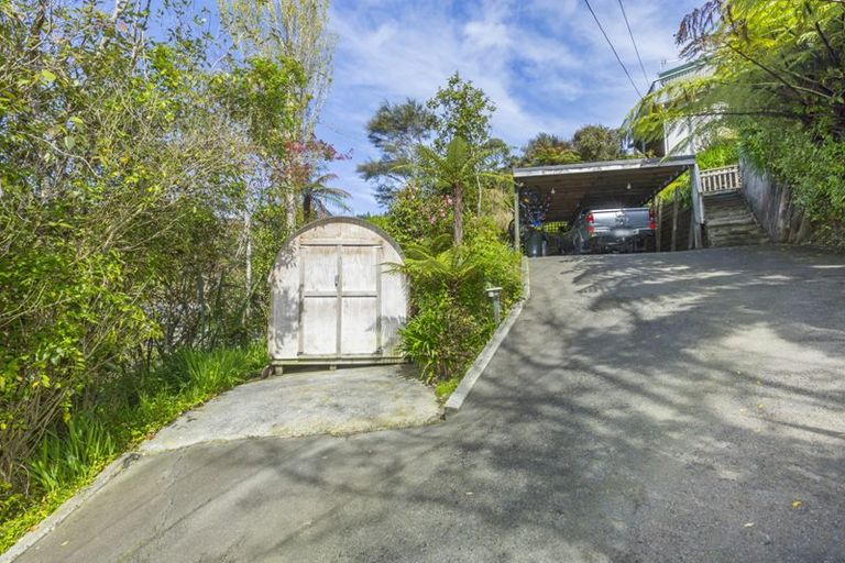 Photo of property in 46 Pinehaven Road, Pinehaven, Upper Hutt, 5019