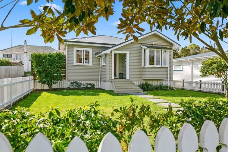 Photo of property in 9 Bretton Terrace, Hillcrest, Hamilton, 3216