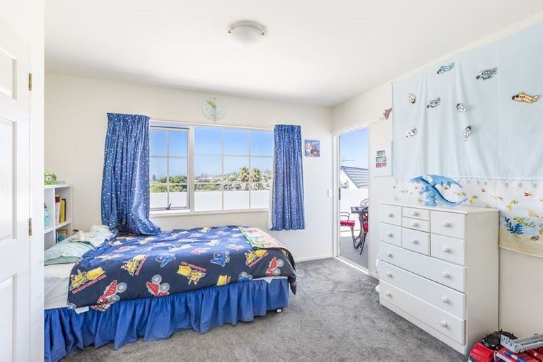 Photo of property in 27 Commodore Court, Gulf Harbour, Whangaparaoa, 0930