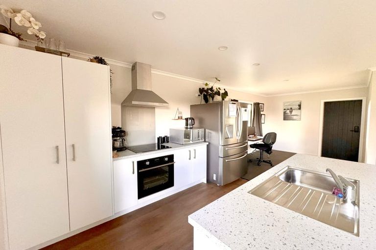 Photo of property in 32 Station Road, Ormondville, 4977