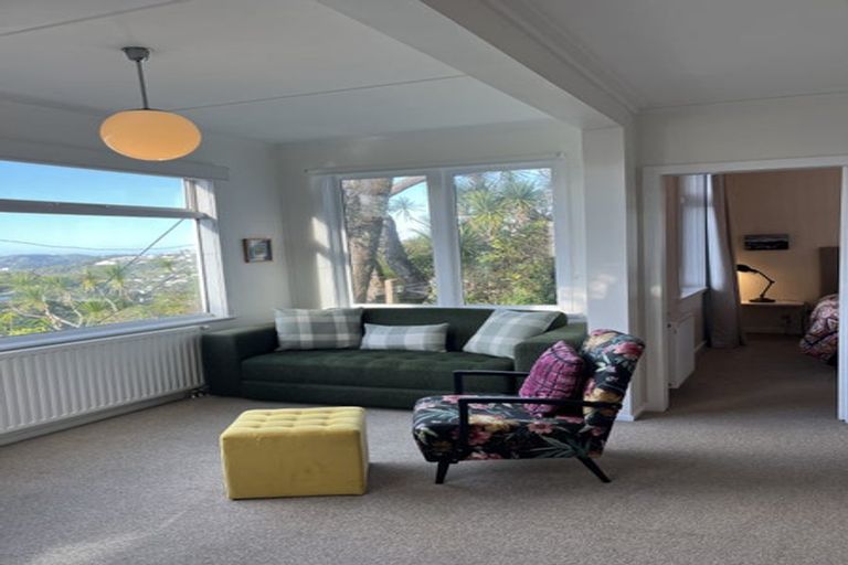 Photo of property in 11 Fairview Crescent, Kelburn, Wellington, 6012