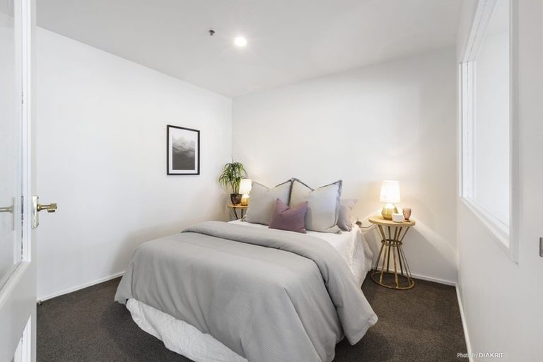 Photo of property in Courtenay Apartments, 403/120 Courtenay Place, Te Aro, Wellington, 6011