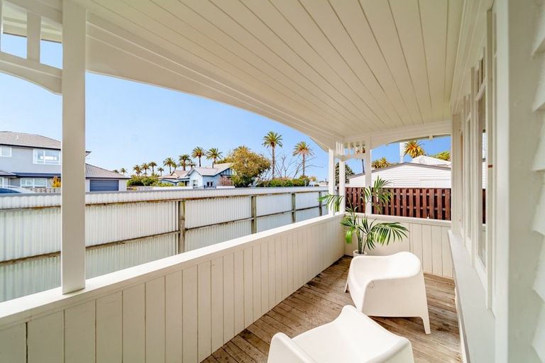 Photo of property in 24a Jull Street, Napier South, Napier, 4110