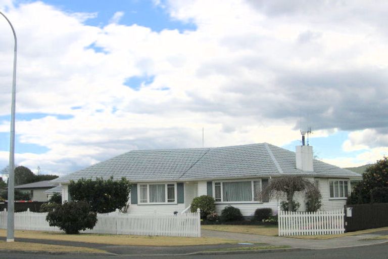 Photo of property in 479 Devonport Road, Tauranga South, Tauranga, 3112