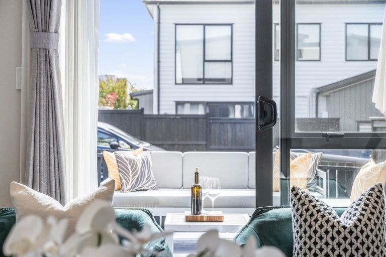 Photo of property in 40 Skua Road, Hobsonville, Auckland, 0616