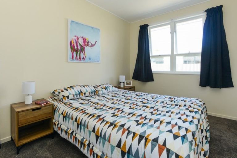 Photo of property in 405 Kotuku Street, Camberley, Hastings, 4120