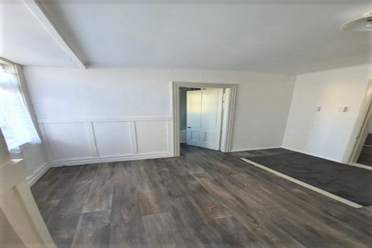 Photo of property in 8a Central Terrace, Kelburn, Wellington, 6012