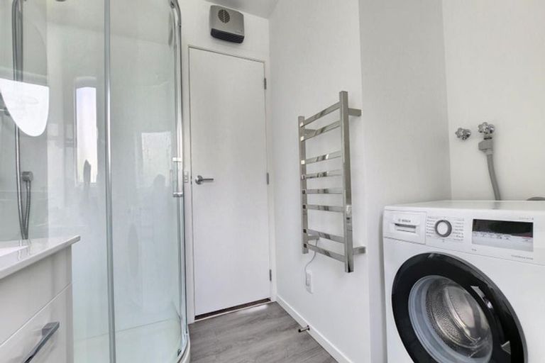 Photo of property in 59c Larsen Crescent, Tawa, Wellington, 5028