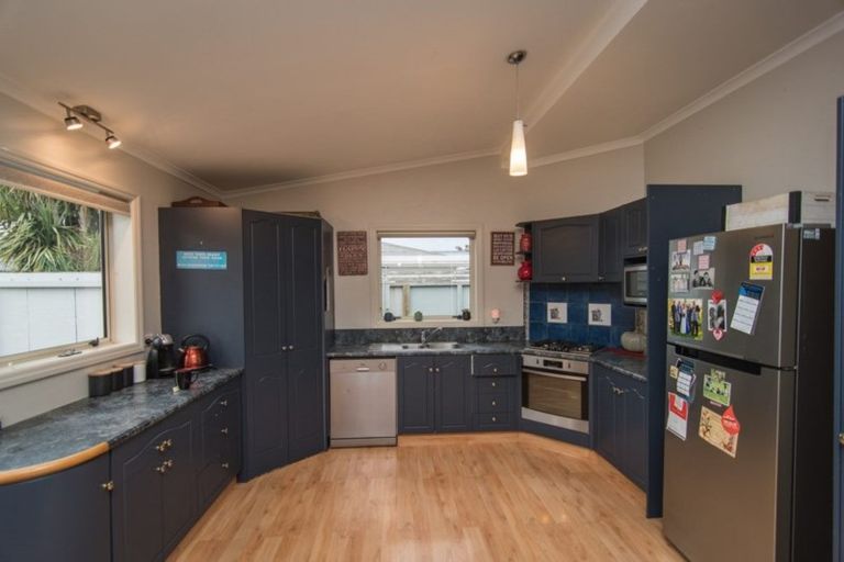 Photo of property in 15 Neal Street, Temuka, 7920