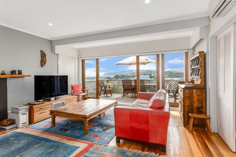 Photo of property in 39 Bayview Road, Paremata, Porirua, 5024