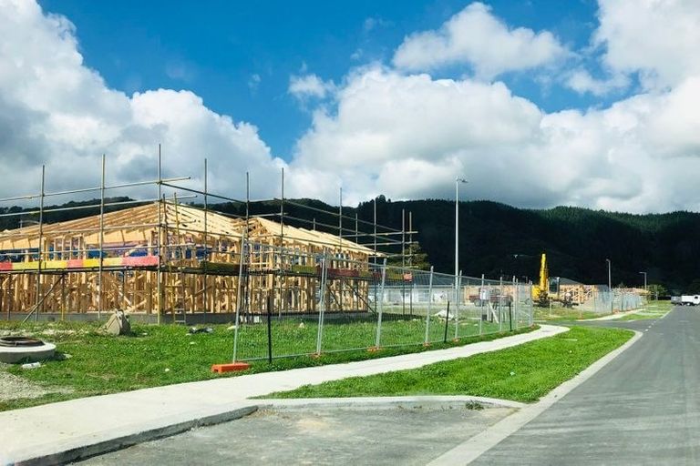 Photo of property in 44 Buddle Road, Wallaceville, Upper Hutt, 5018