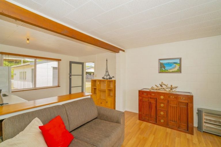 Photo of property in 180 Captain Cook Road, Cooks Beach, Whitianga, 3591
