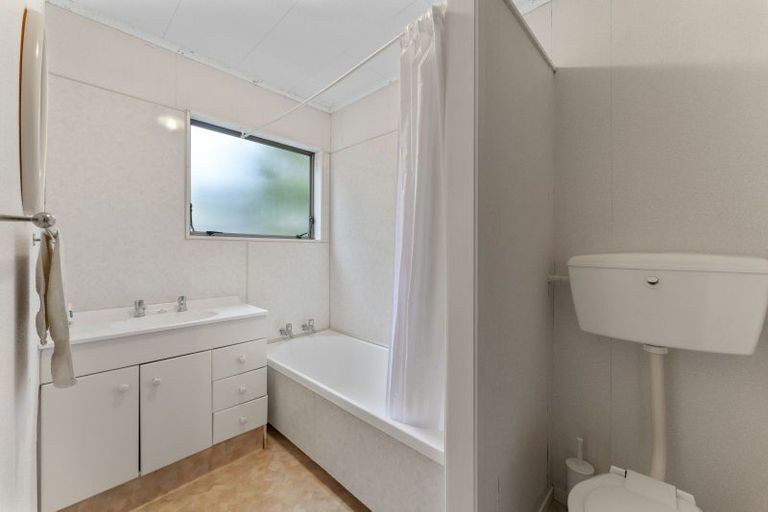 Photo of property in 4 Battersea Place, Richmond Heights, Taupo, 3330