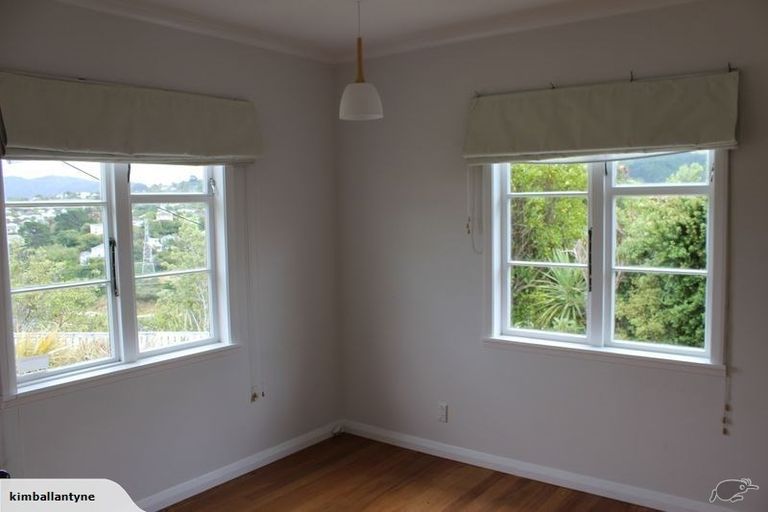 Photo of property in 8 Rodney Street, Northland, Wellington, 6012