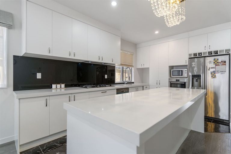 Photo of property in 13 Eastfield Avenue, Flat Bush, Auckland, 2019