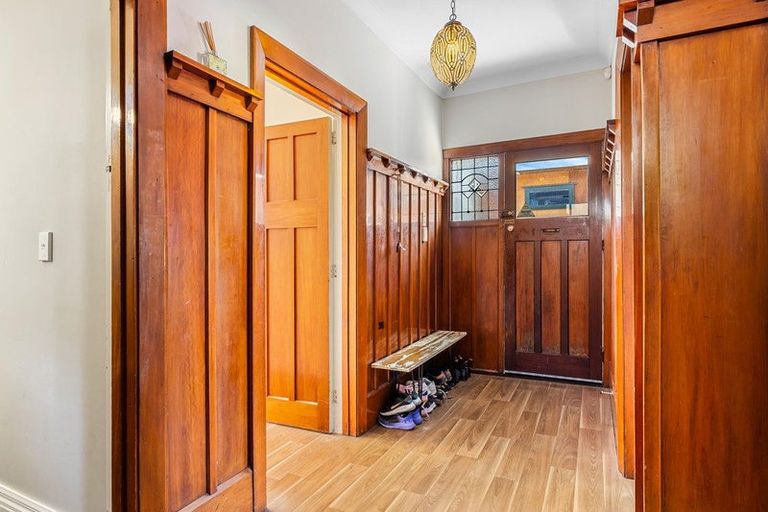 Photo of property in 39 Walpole Street, Waltham, Christchurch, 8023