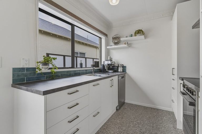 Photo of property in 33a Hargest Crescent, Saint Kilda, Dunedin, 9012