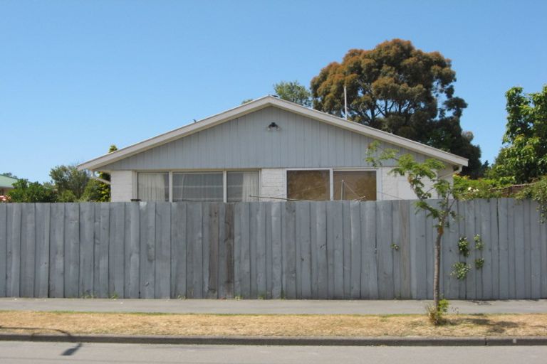 Photo of property in 1/32 Lamorna Road, Parklands, Christchurch, 8083