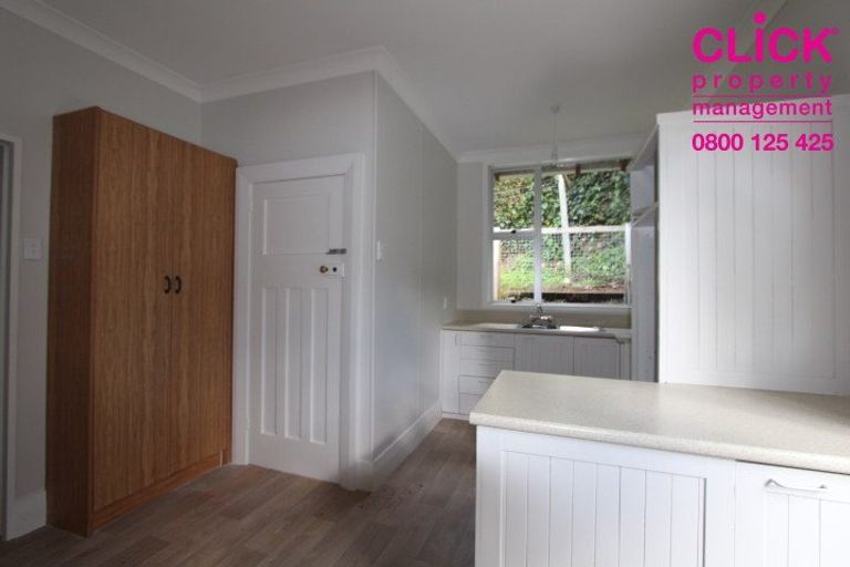 Photo of property in 28 Parkhill Avenue, Mornington, Dunedin, 9011