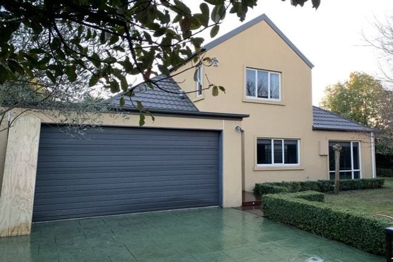 Photo of property in 1a Andybrae Lane, Saint Martins, Christchurch, 8022