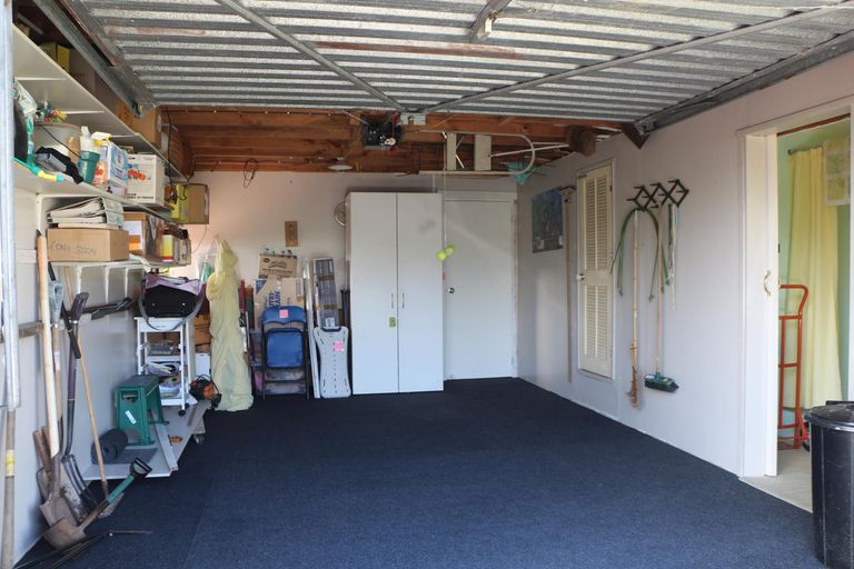 Photo of property in 54 Stratford Drive, Cable Bay, 0420