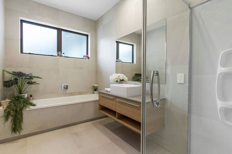 Photo of property in 2 Doidge Street, Beachlands, Auckland, 2018