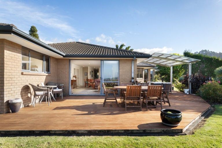 Photo of property in 910 State Highway 2, Tanners Point, Katikati, 3177